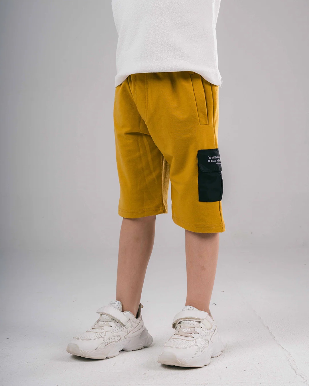 Boys Short With Print on Pockets - Image 4