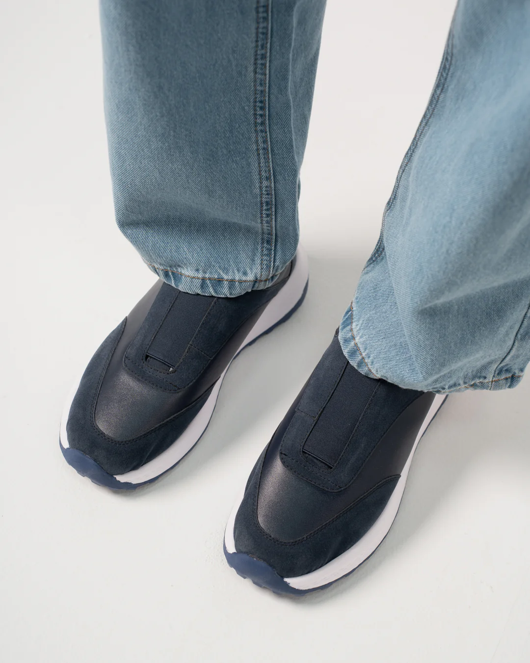 Casual Sneakers - Image 3