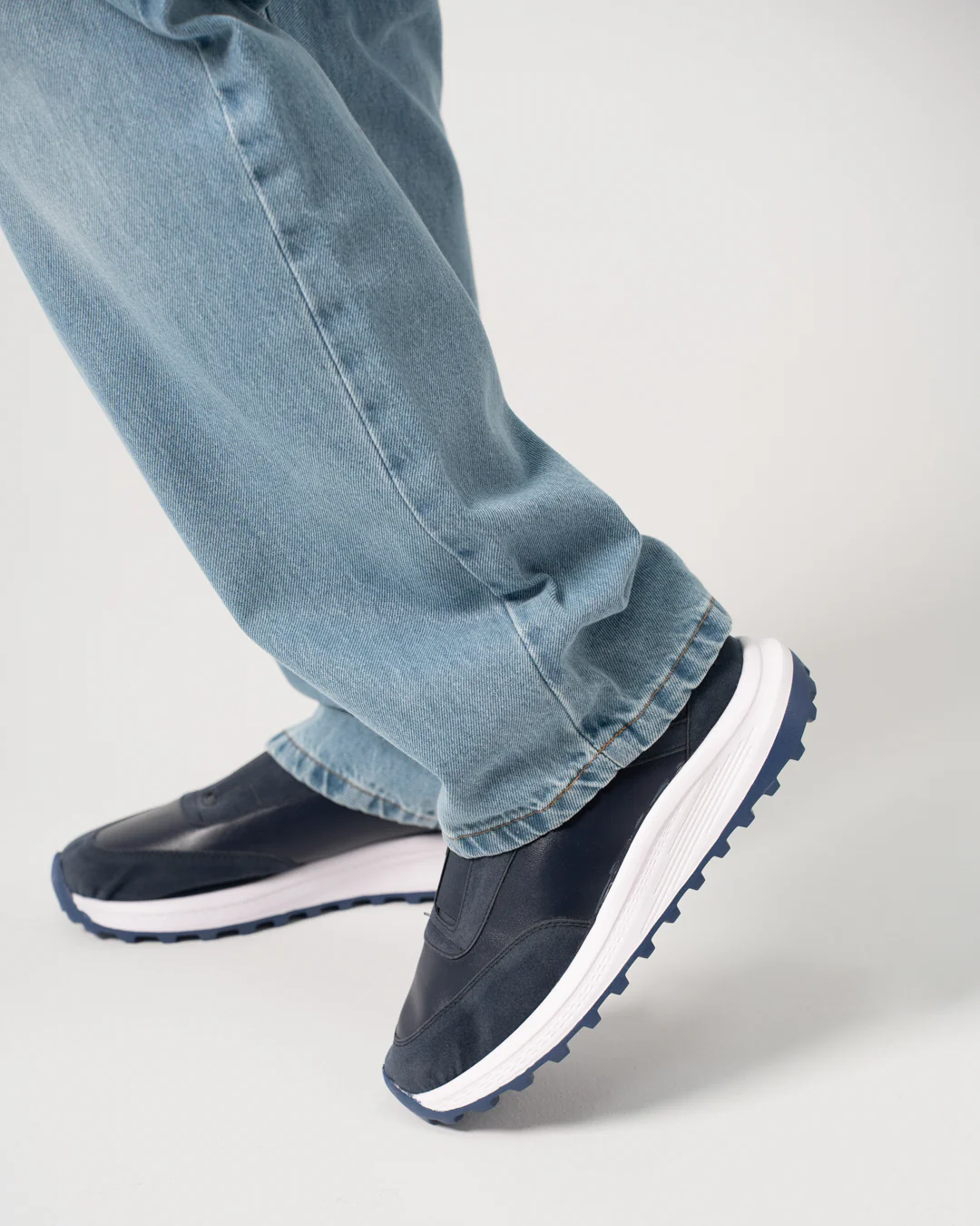 Casual Sneakers - Image 5