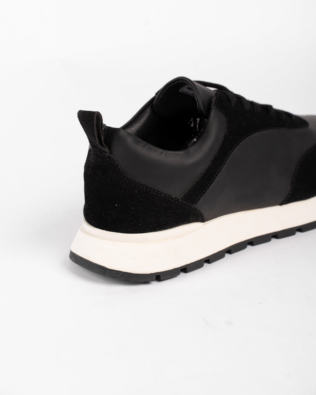 Casual Sneakers for Men - Image 10
