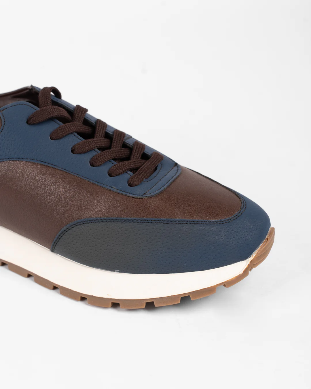 Casual Sneakers for Men - Image 15