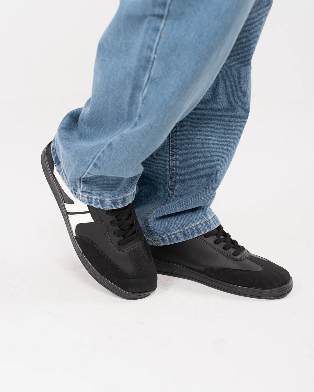 Flat Men Sneakers - Image 4