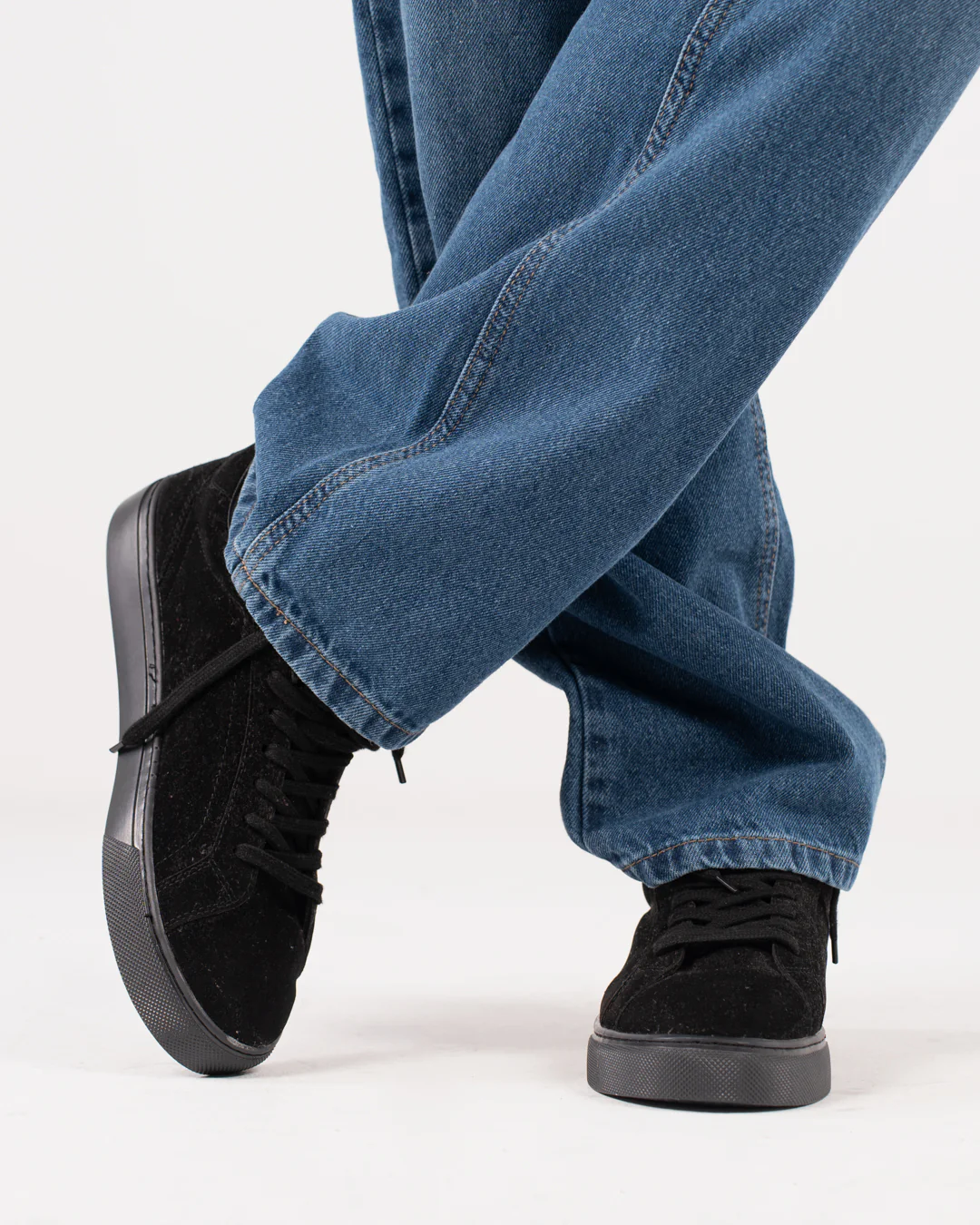 Flat Sneakers for Men - Image 11