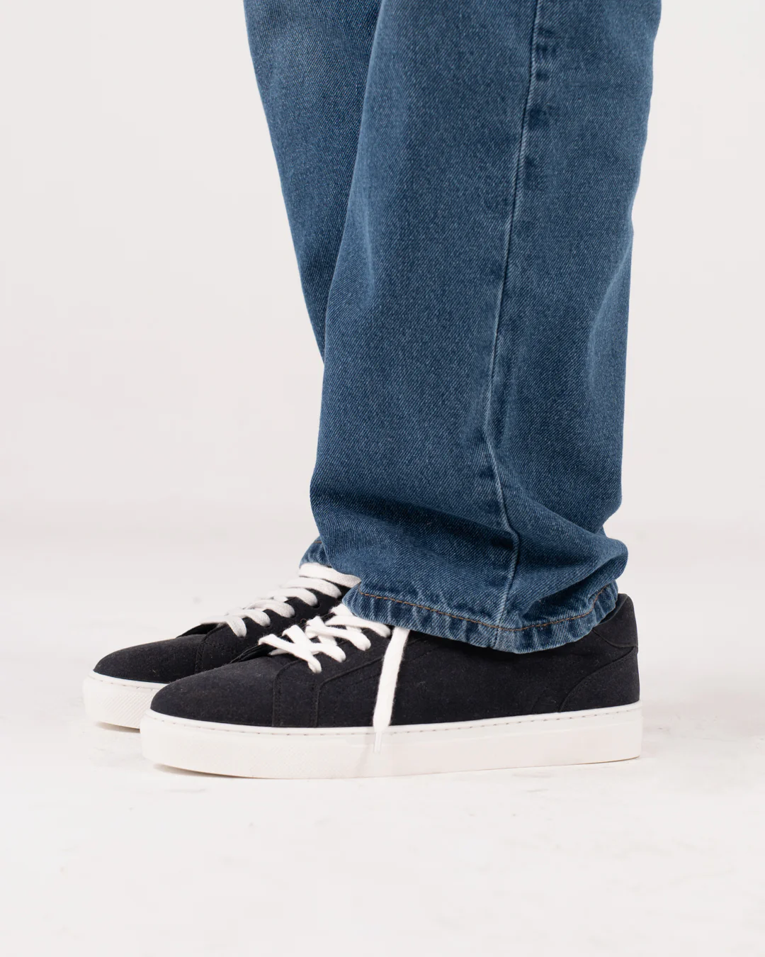 Flat Sneakers for Men - Image 8