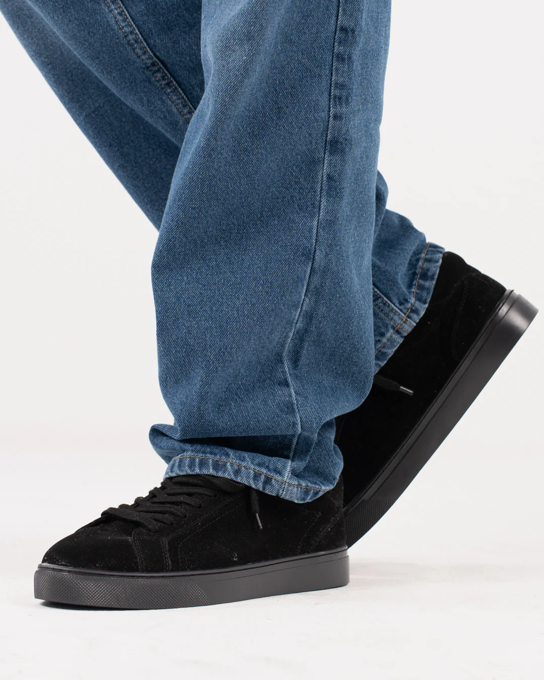 Flat Sneakers for Men - Image 9