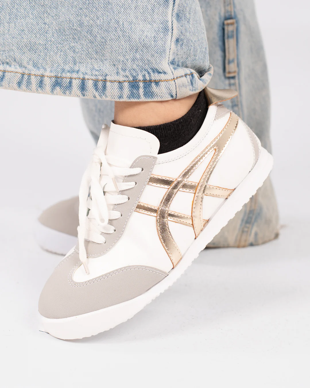 Flat Women Sneakers - Image 9