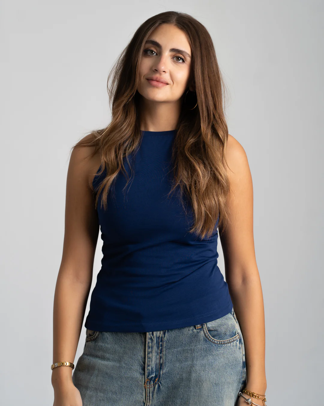 Sleeveless Womens Basic T-shirt - Image 7