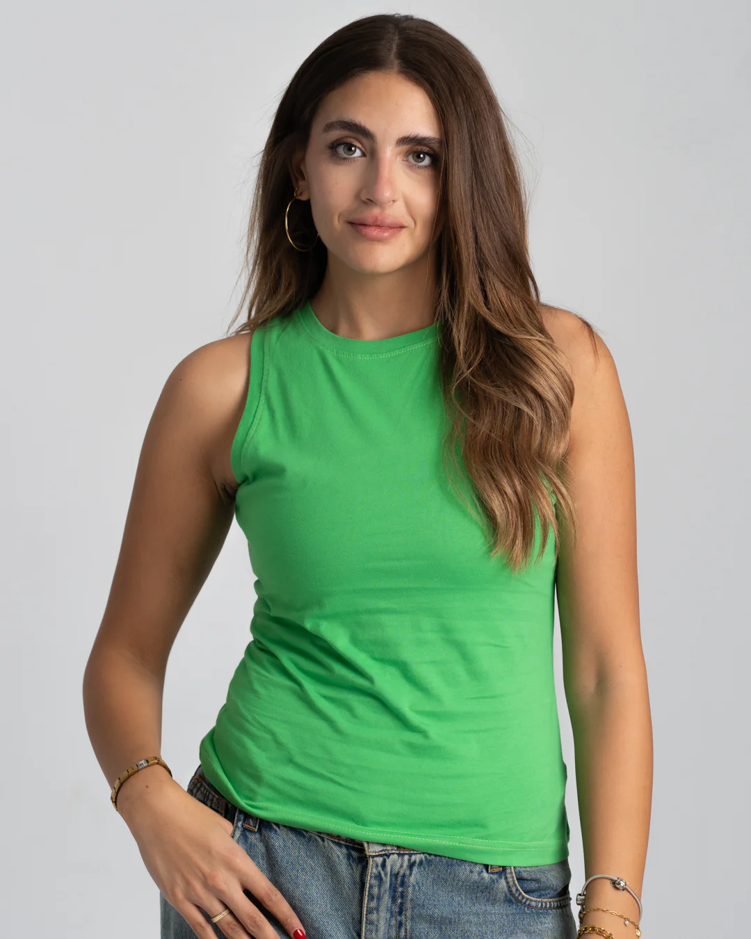 Sleeveless Womens Basic T-shirt - Image 8