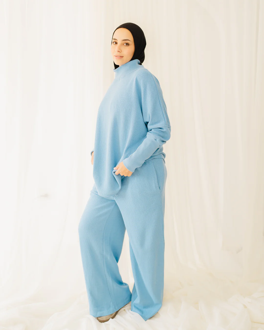 Women Jacquard Pants - Image 15