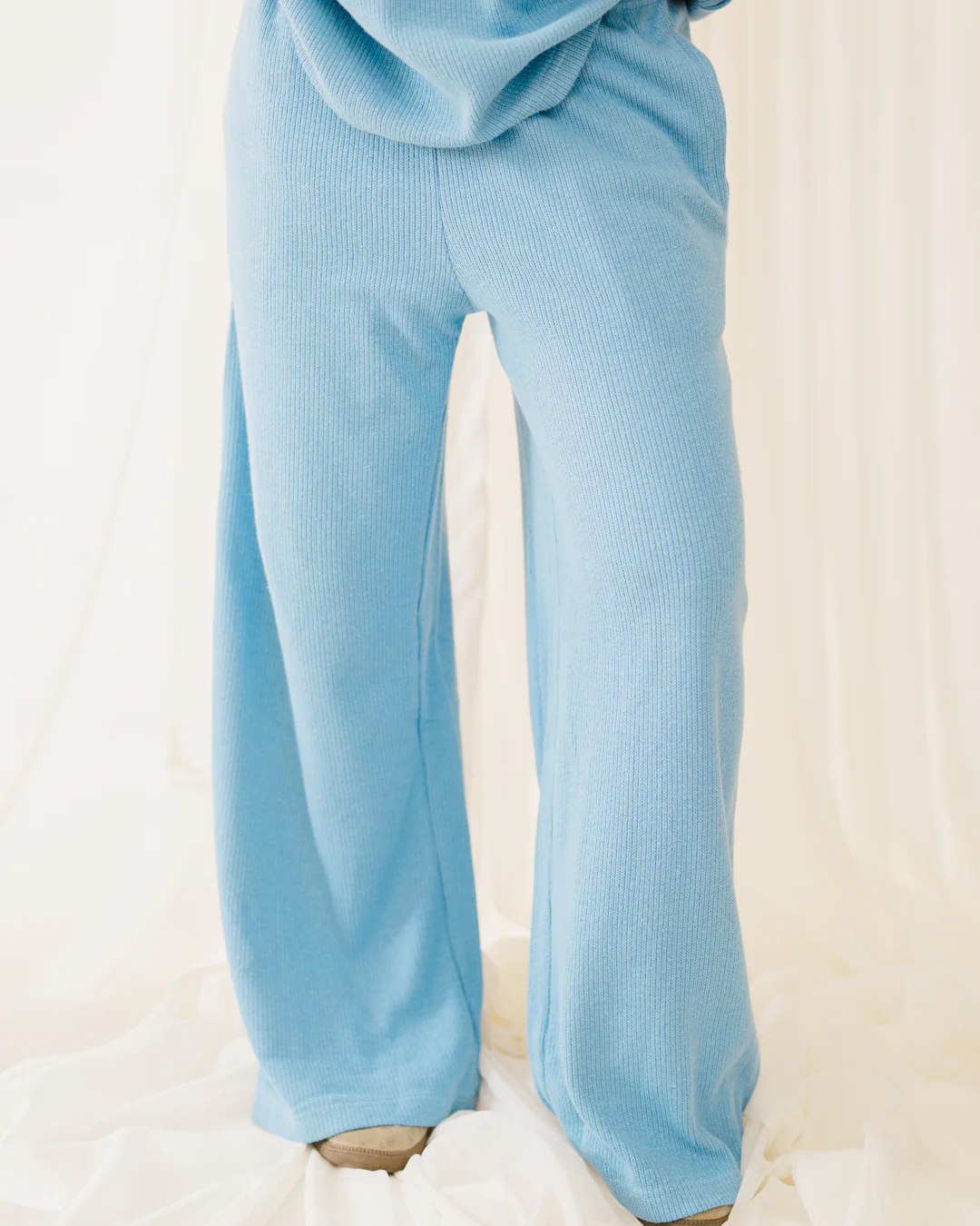 Women Jacquard Pants - Image 4